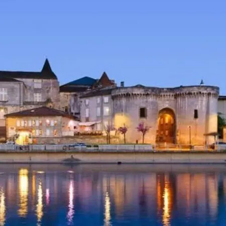 Magnifique T2 Avec Balcon Centre-ville Cognac